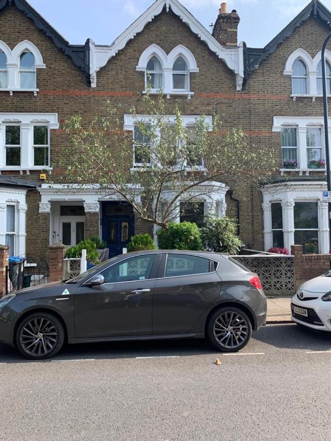 Victoria Dwellings Bed & Breakfast London Exterior photo